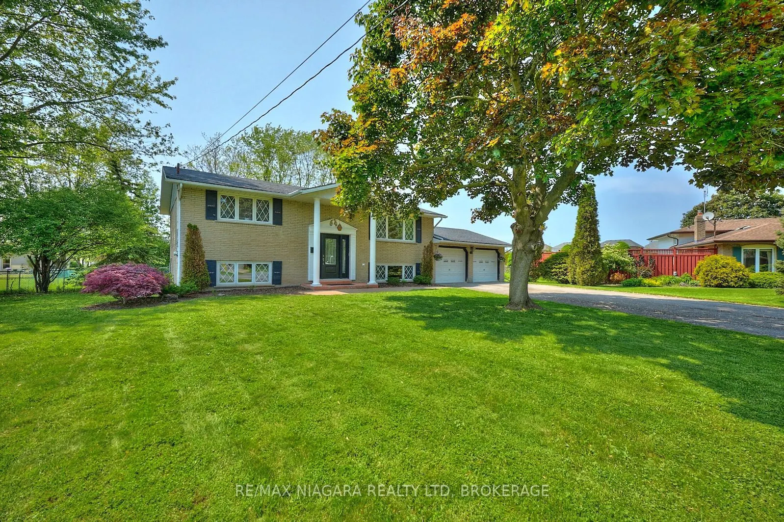 1129 Manning Court