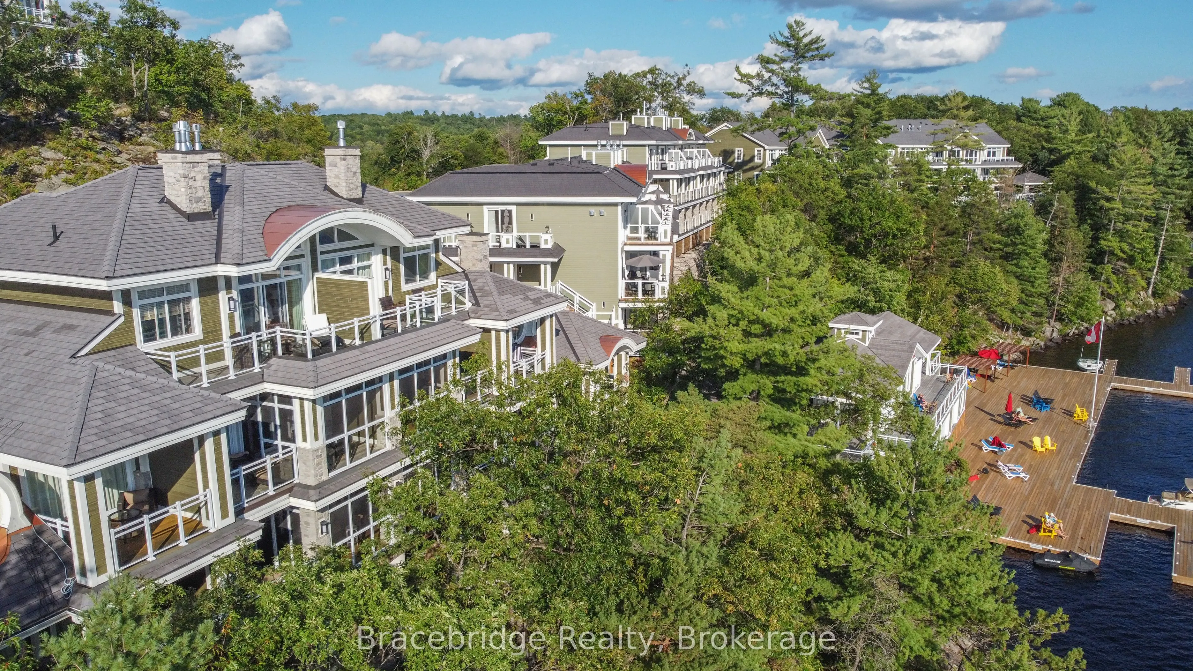 1869 Muskoka 118 Highway W, #L205-B1