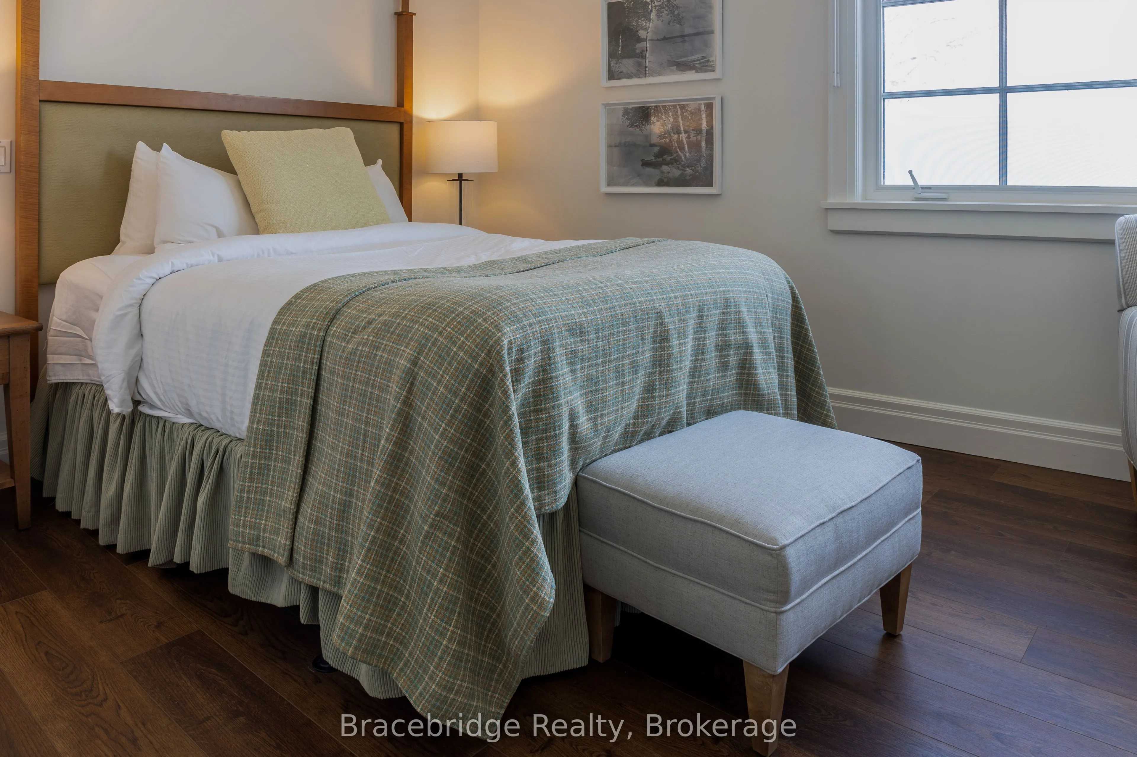 1869 Muskoka 118 Highway W, #L205-B1