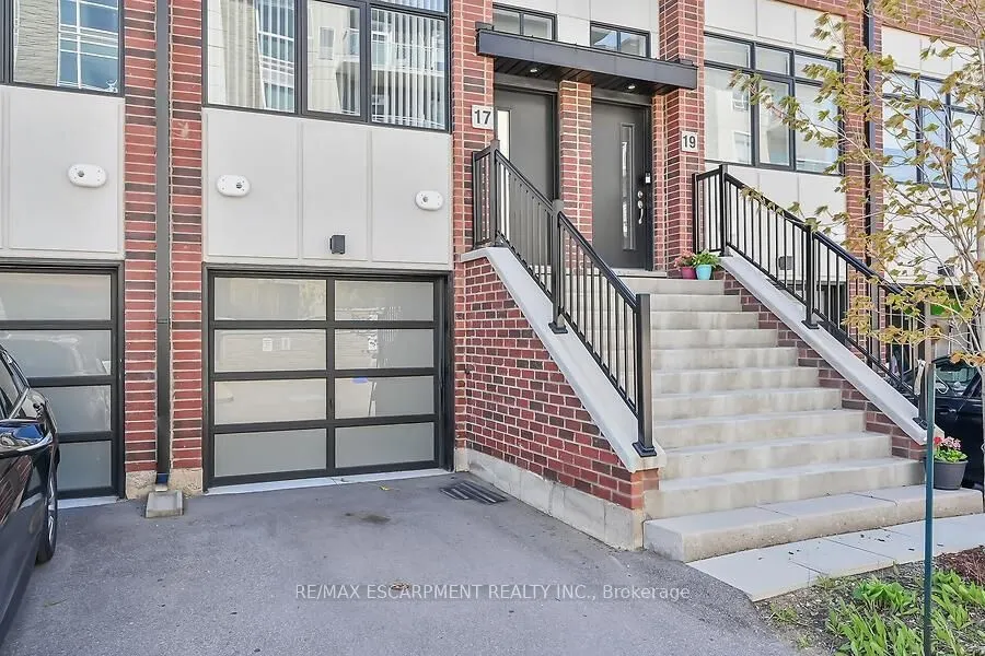 17 Markle Crescent