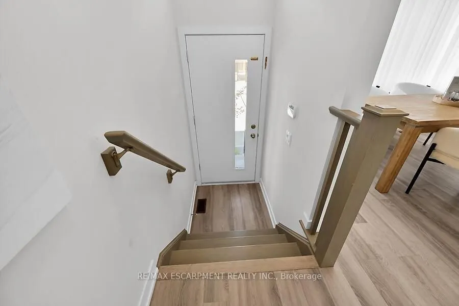 17 Markle Crescent