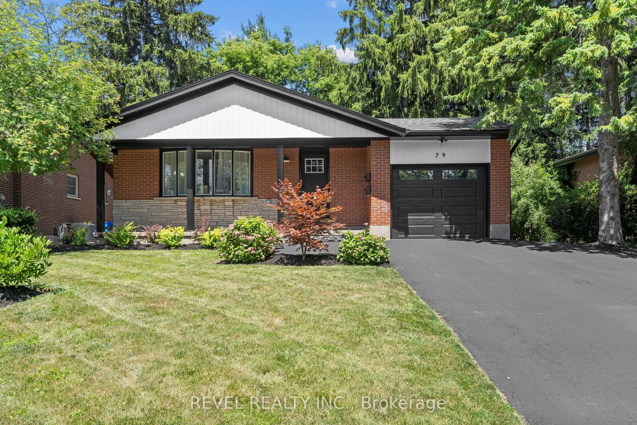 79 Inwood Crescent
