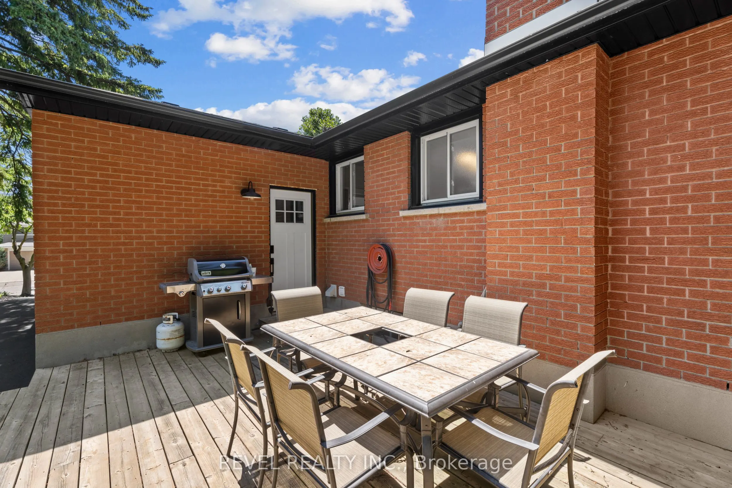 79 Inwood Crescent