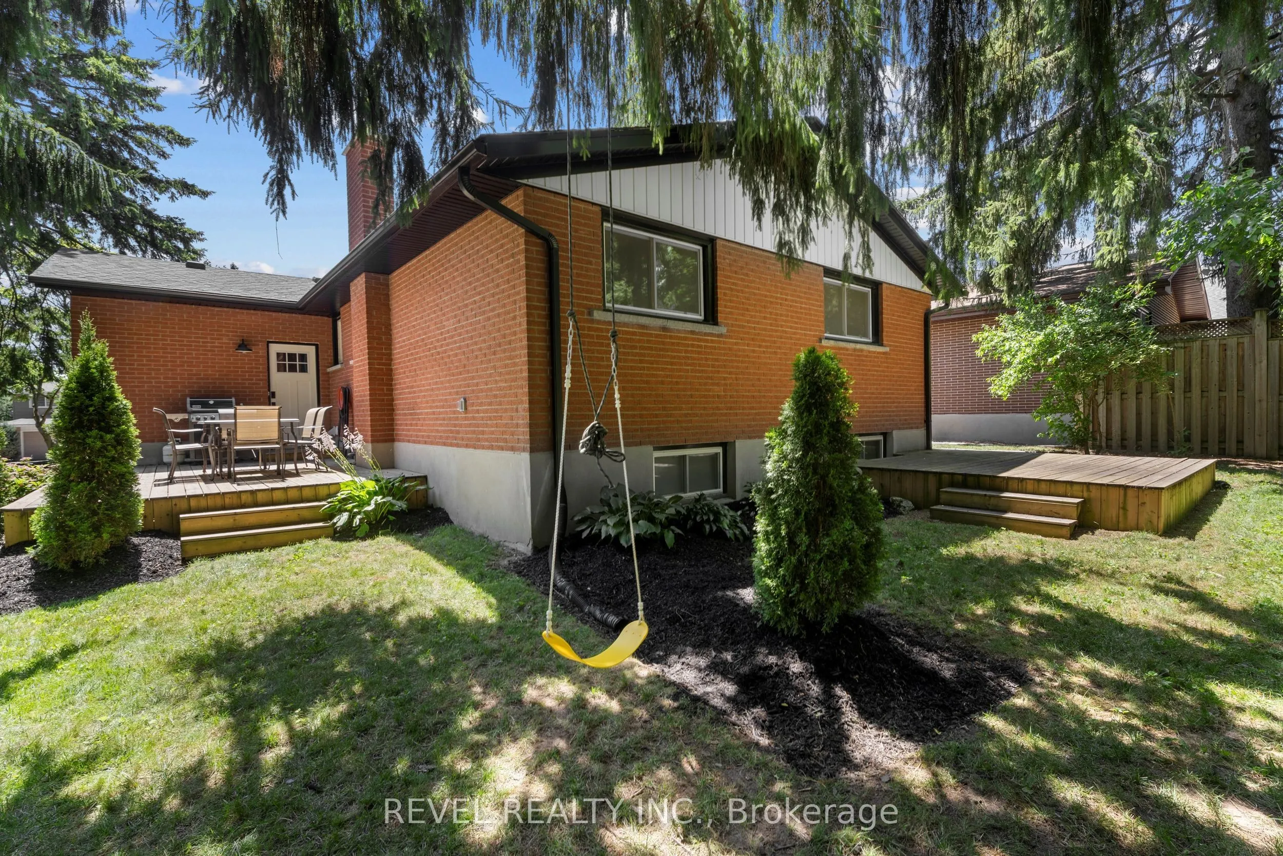 79 Inwood Crescent