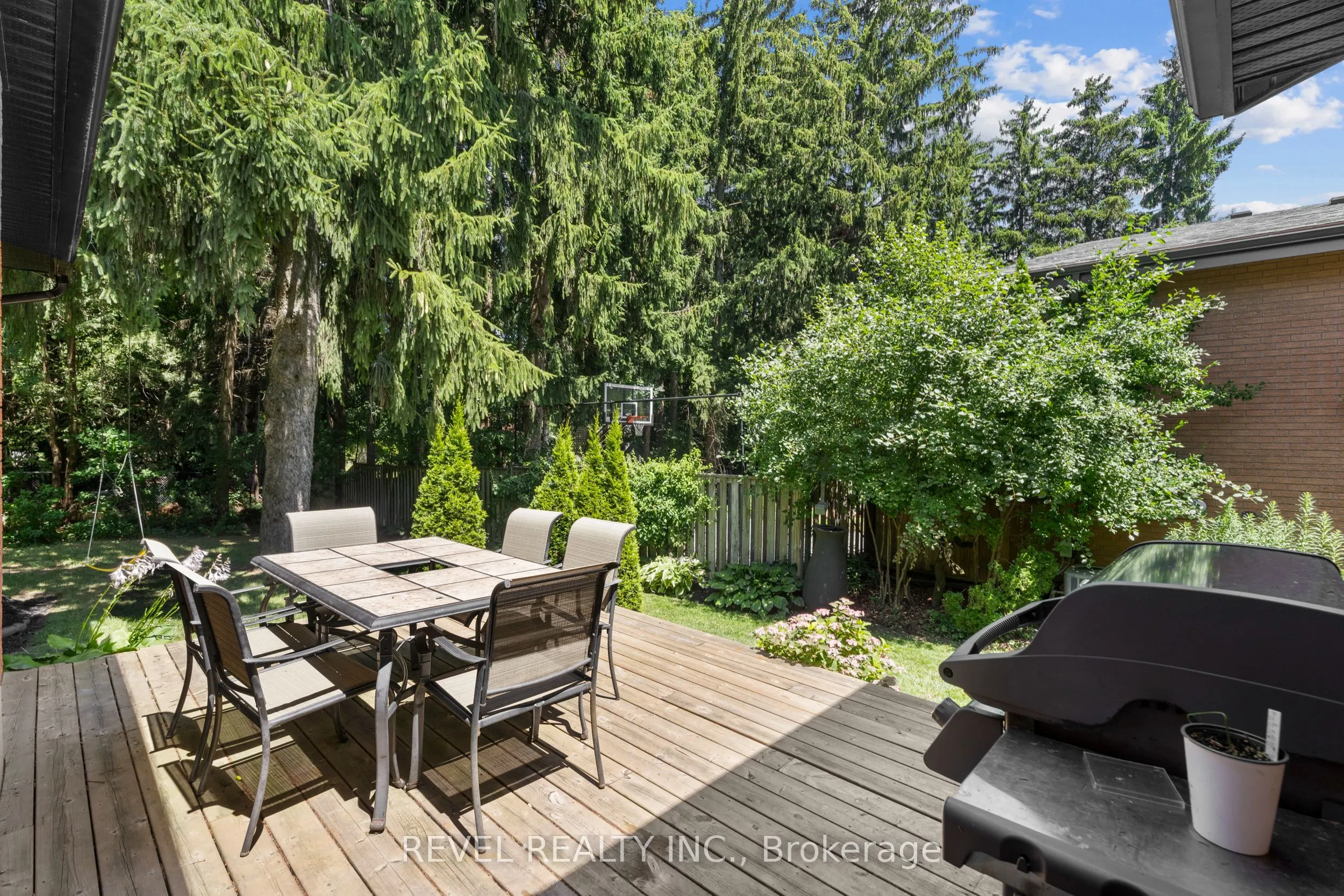 79 Inwood Crescent