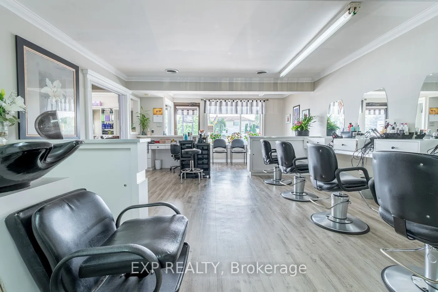 126 Town Line Road W