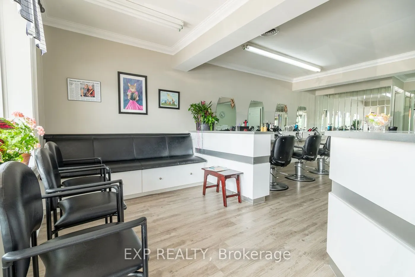 126 Town Line Road W