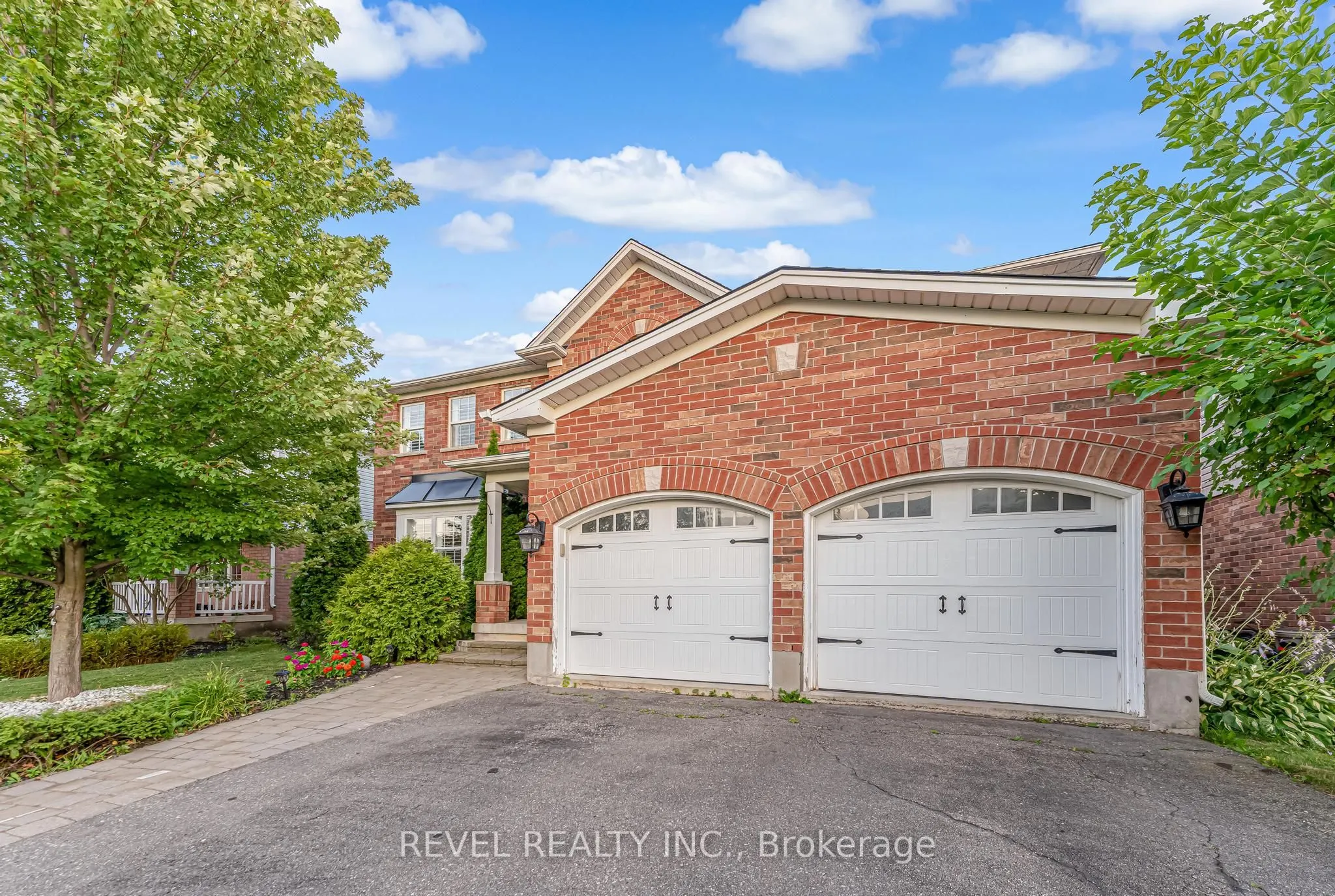 17 Webb Avenue
