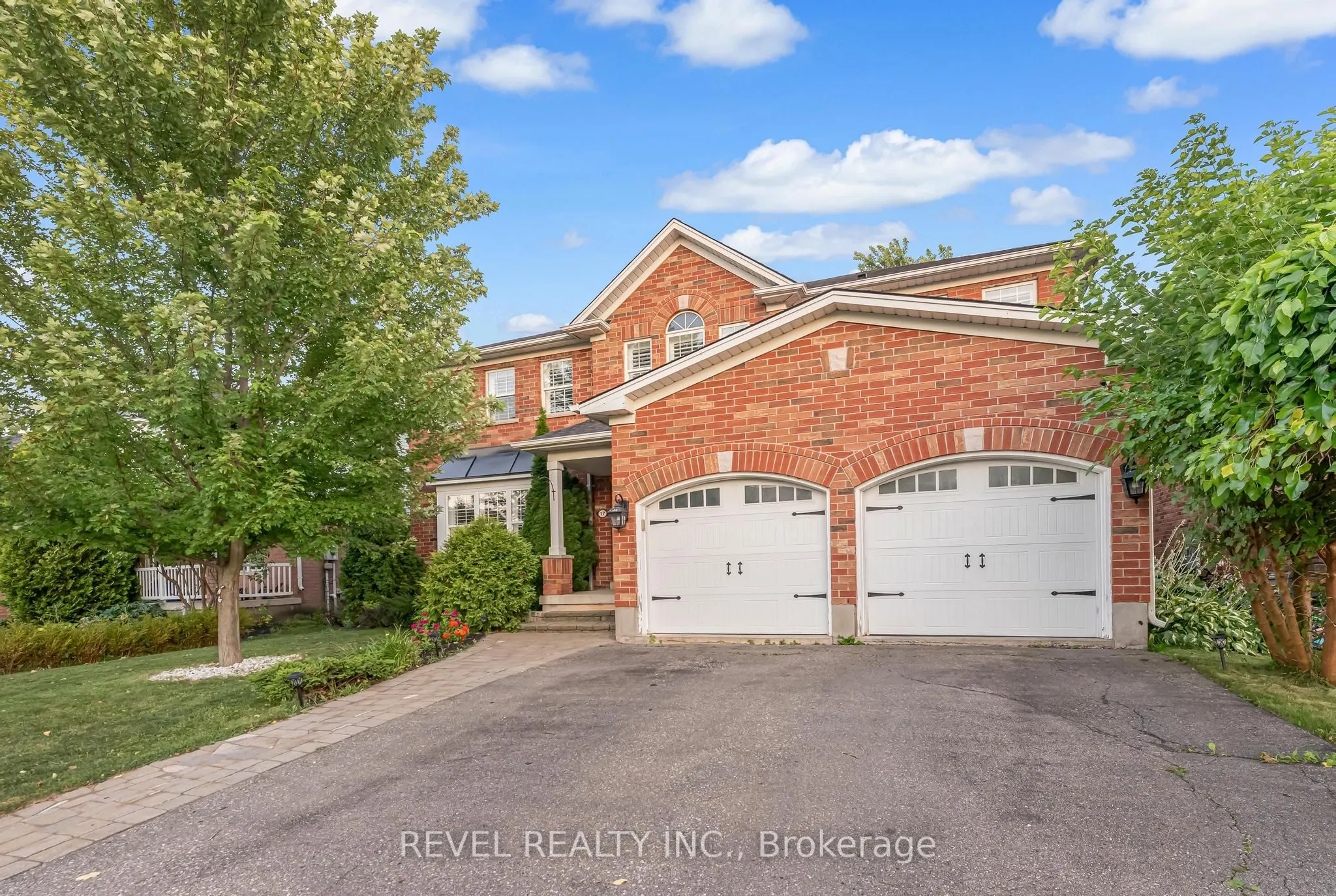 17 Webb Avenue