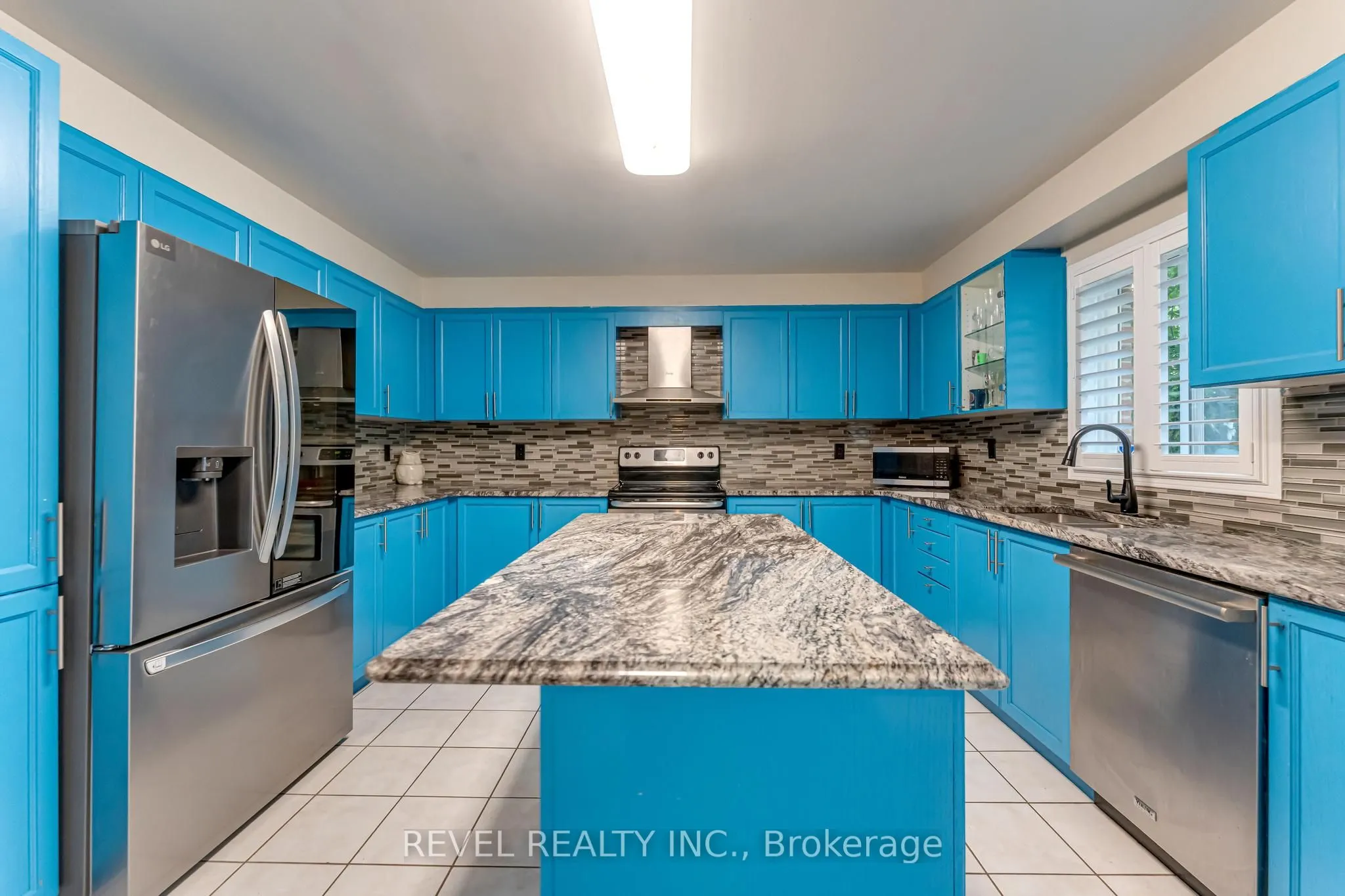 17 Webb Avenue