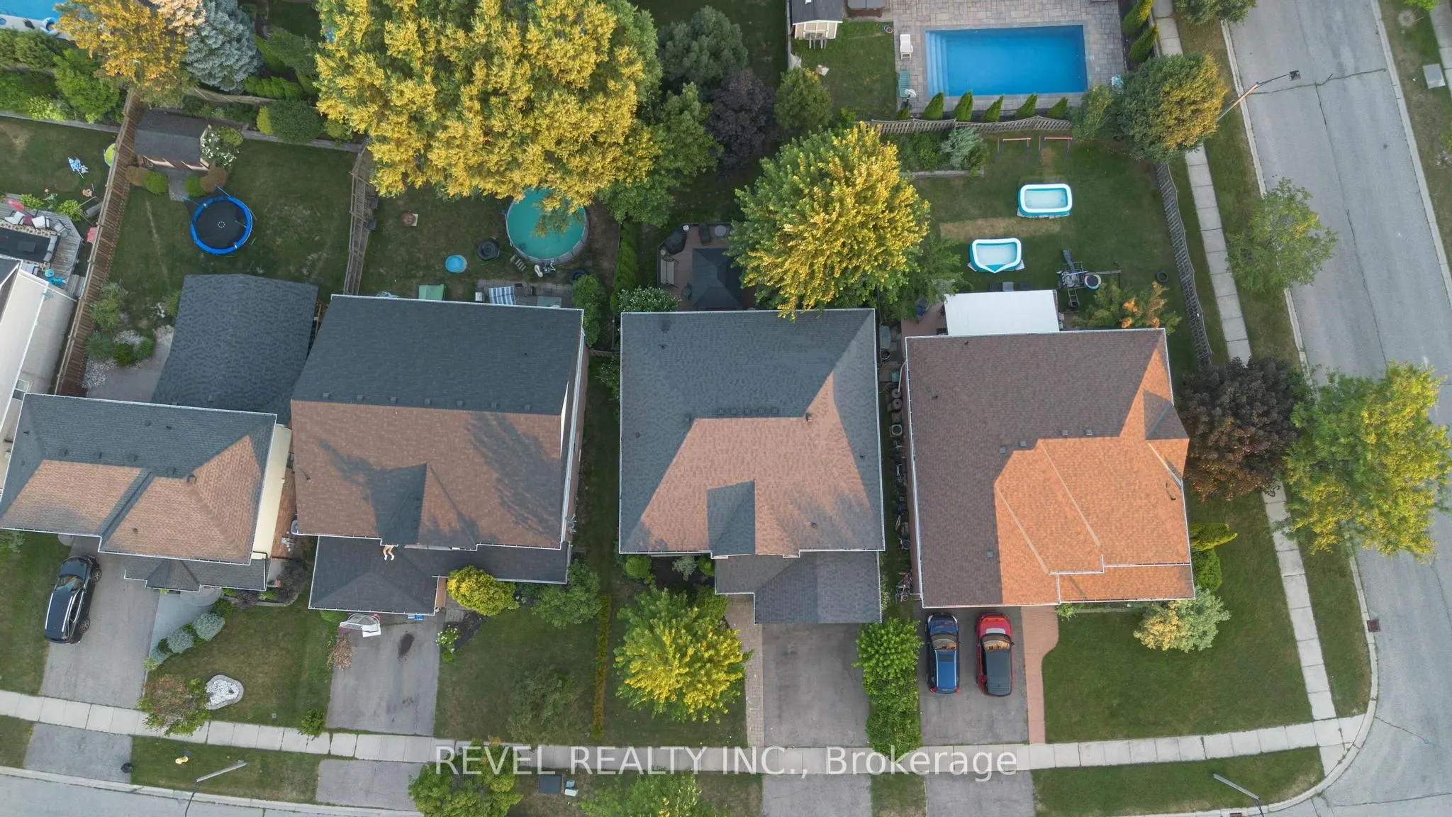 17 Webb Avenue