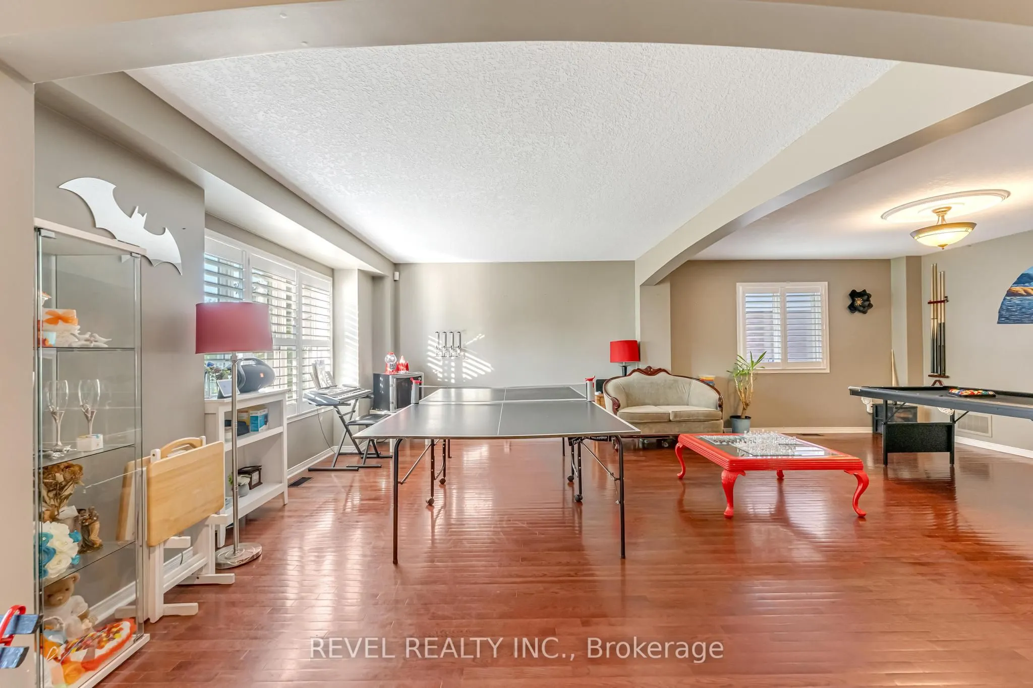 17 Webb Avenue