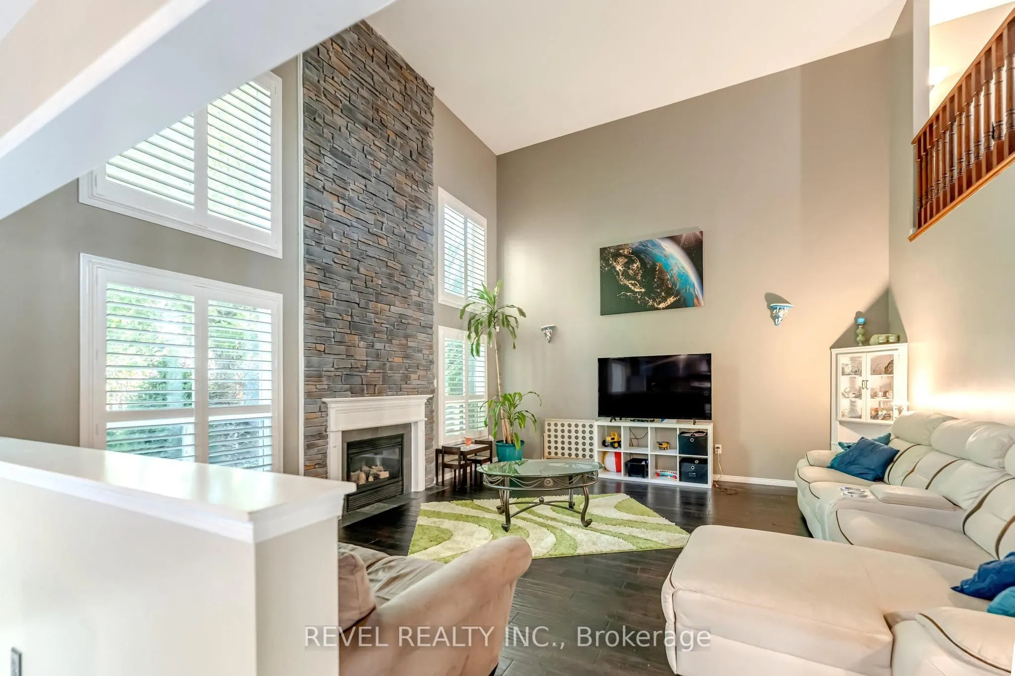 17 Webb Avenue