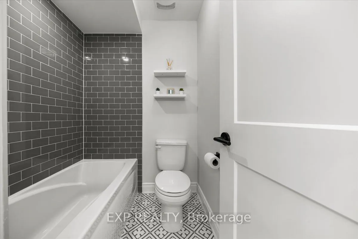 126 Unity Place