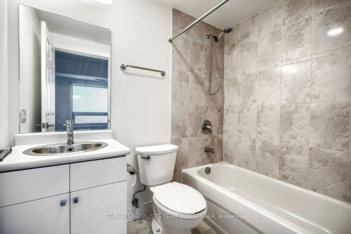1 Wellington Street, #715