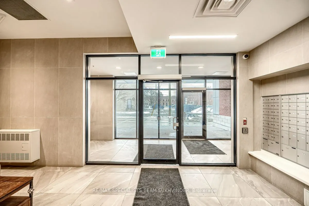 1 Wellington Street, #715