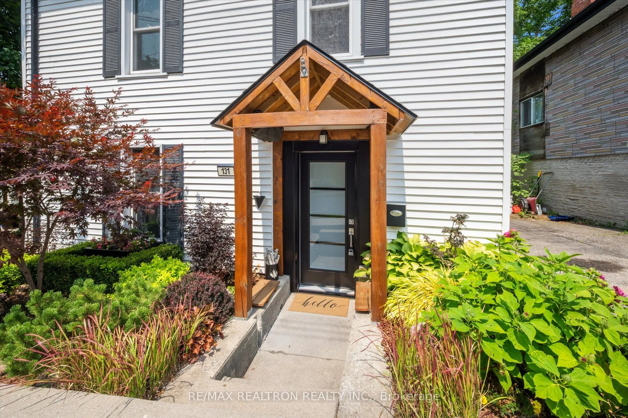 131 Henderson Street