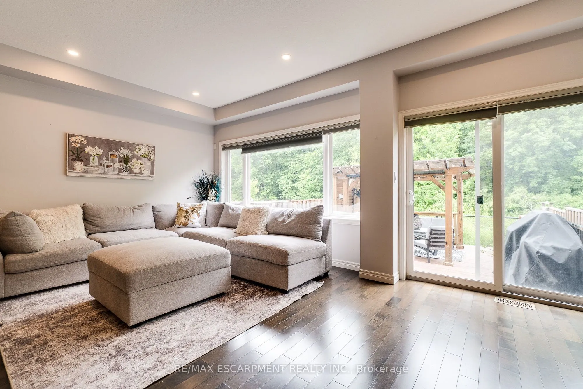 159 KINSMAN Drive