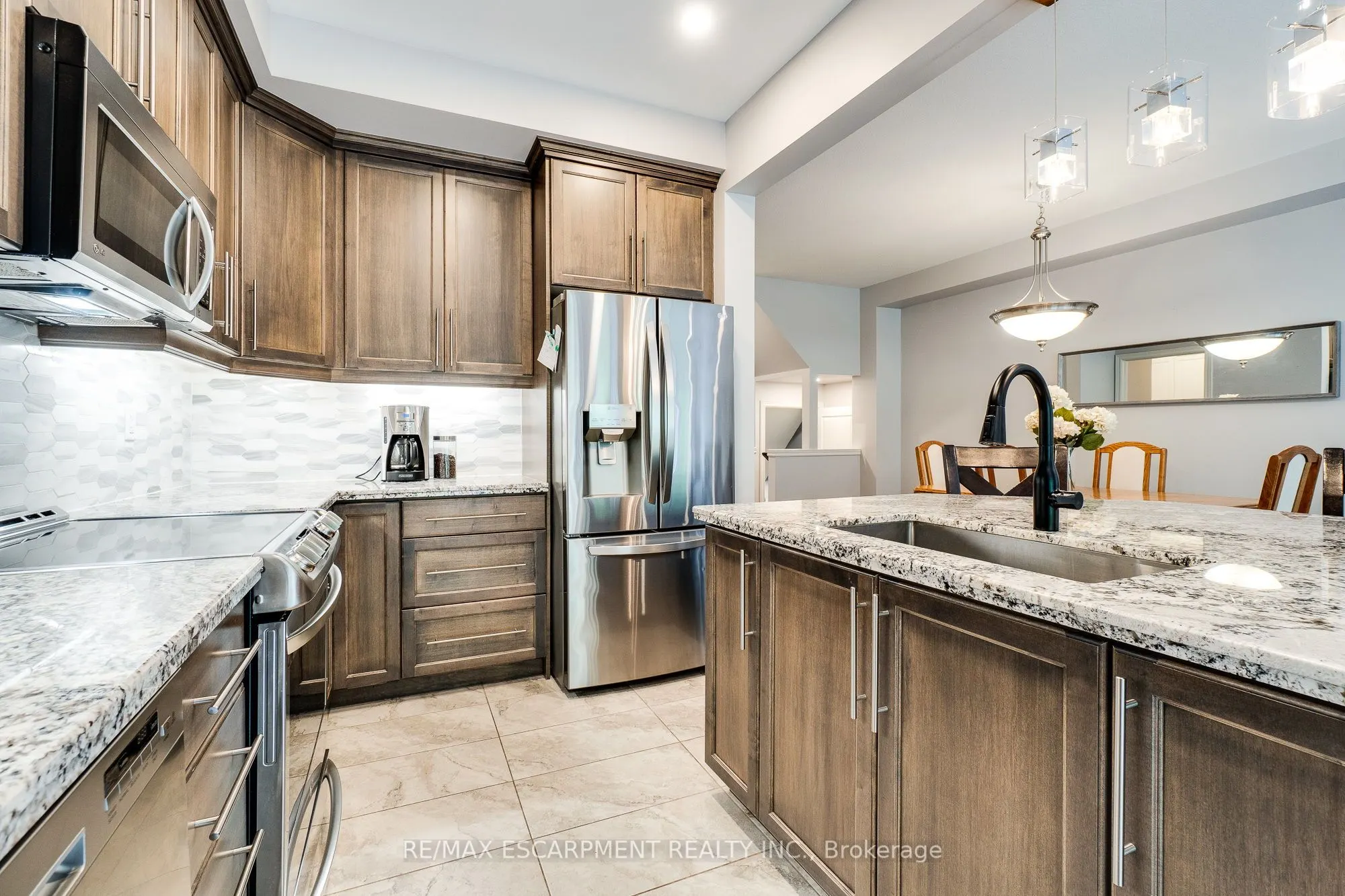159 KINSMAN Drive