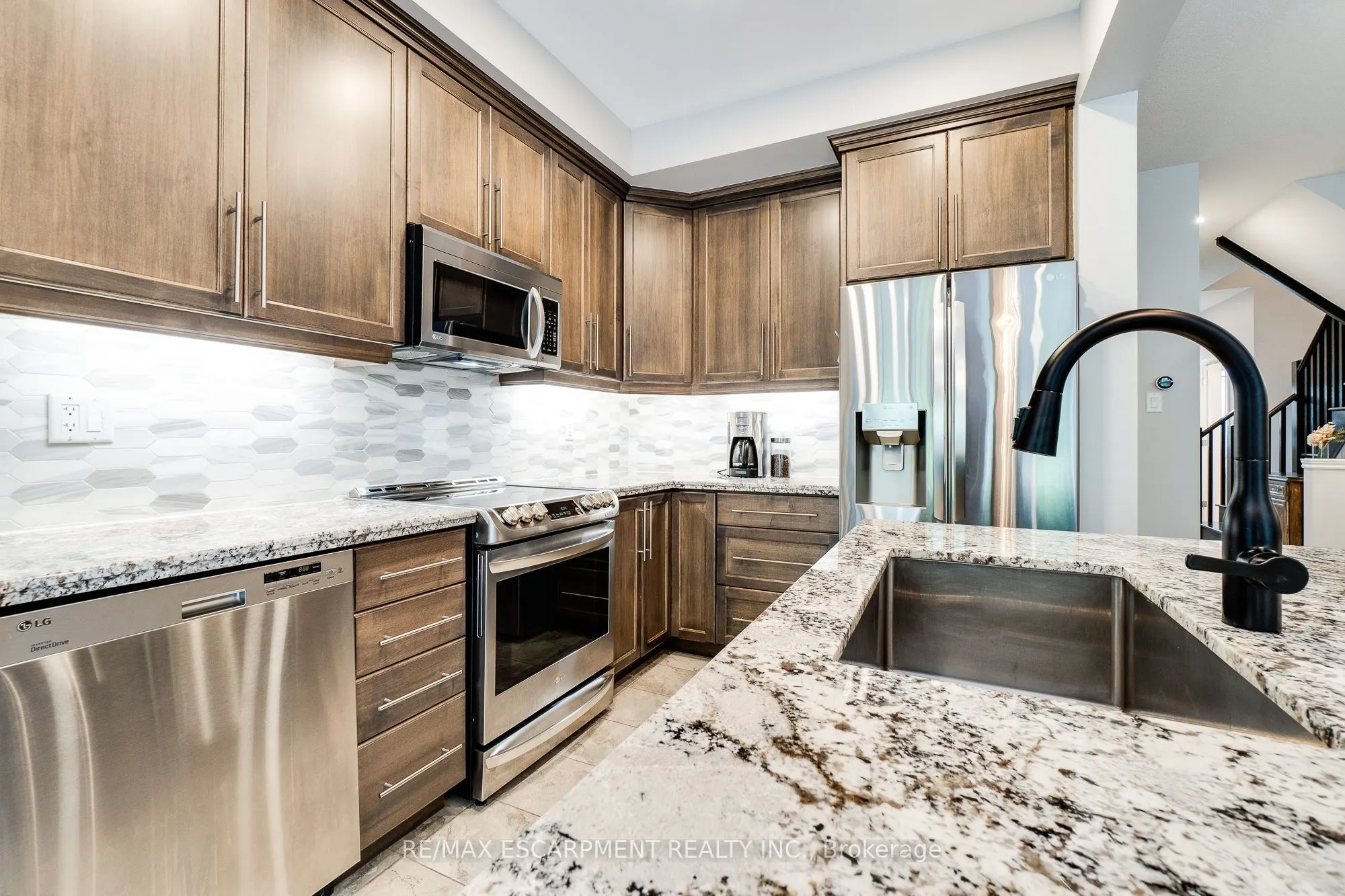 159 KINSMAN Drive