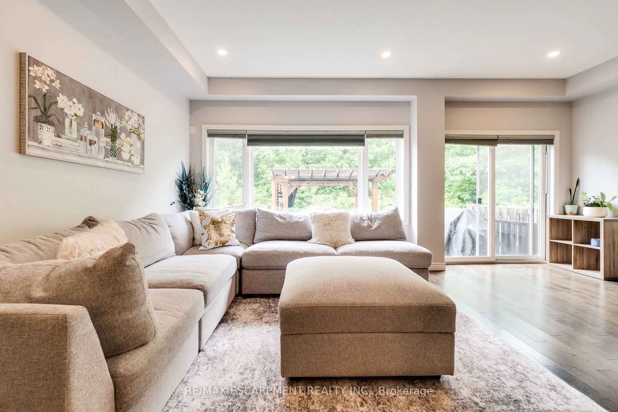 159 KINSMAN Drive