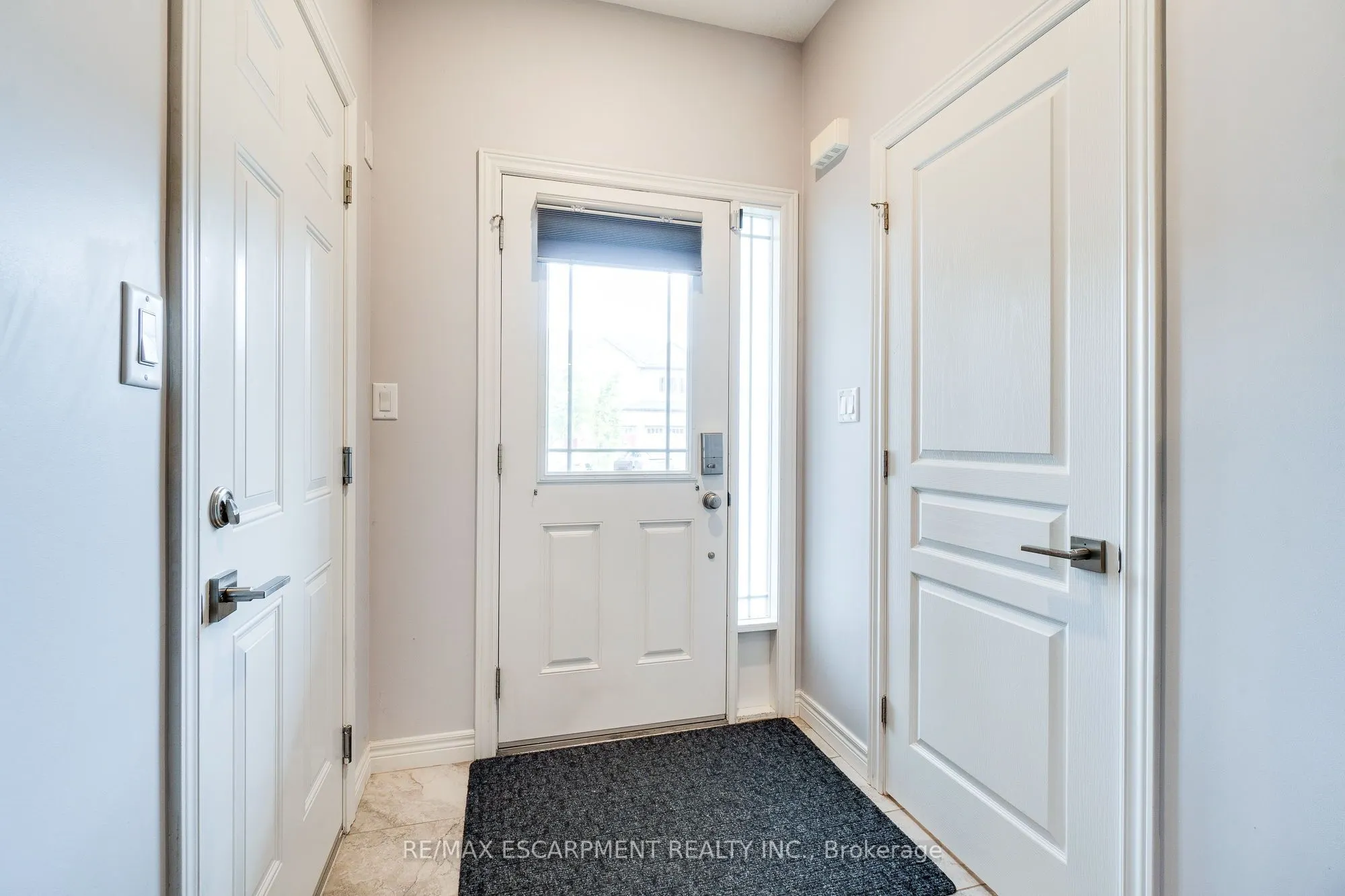 159 KINSMAN Drive