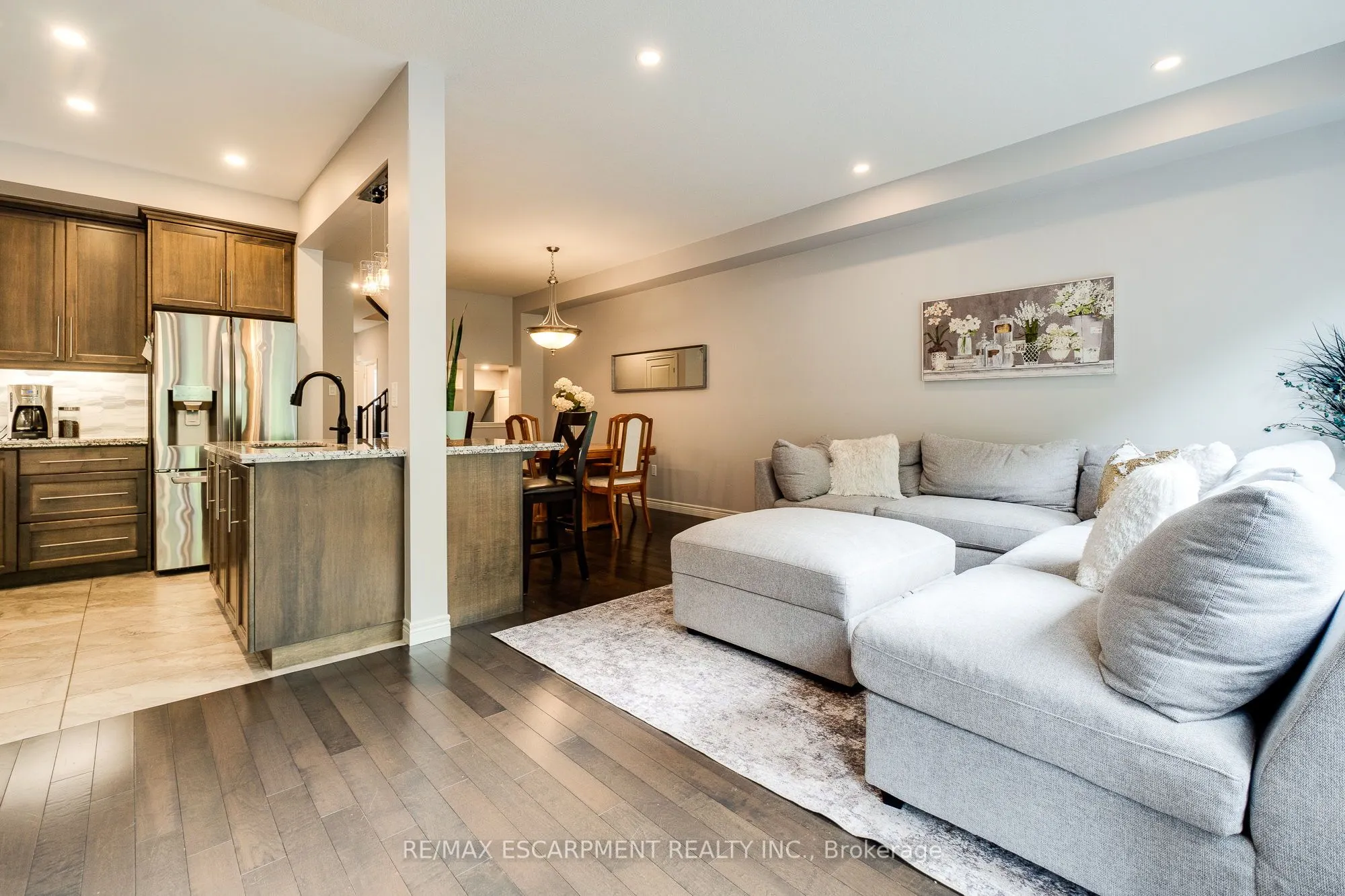 159 KINSMAN Drive