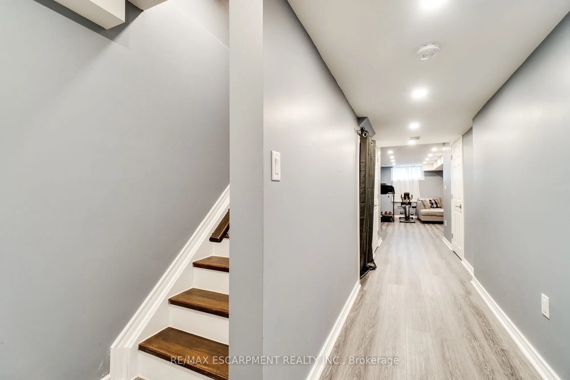 159 KINSMAN Drive