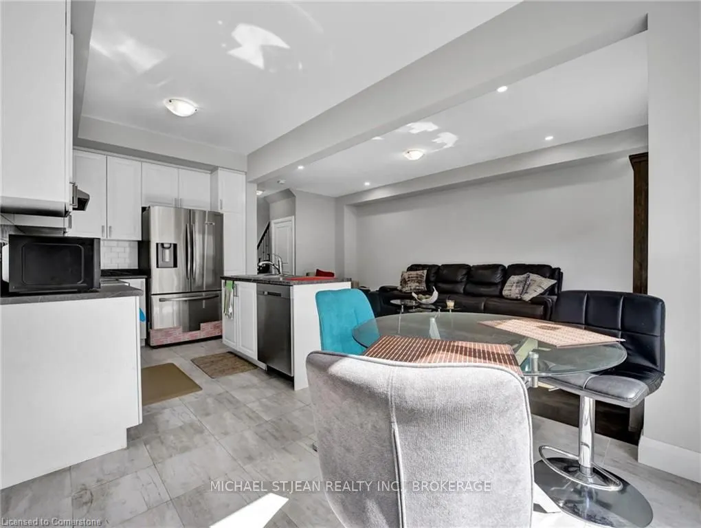 520 Grey Street, #42
