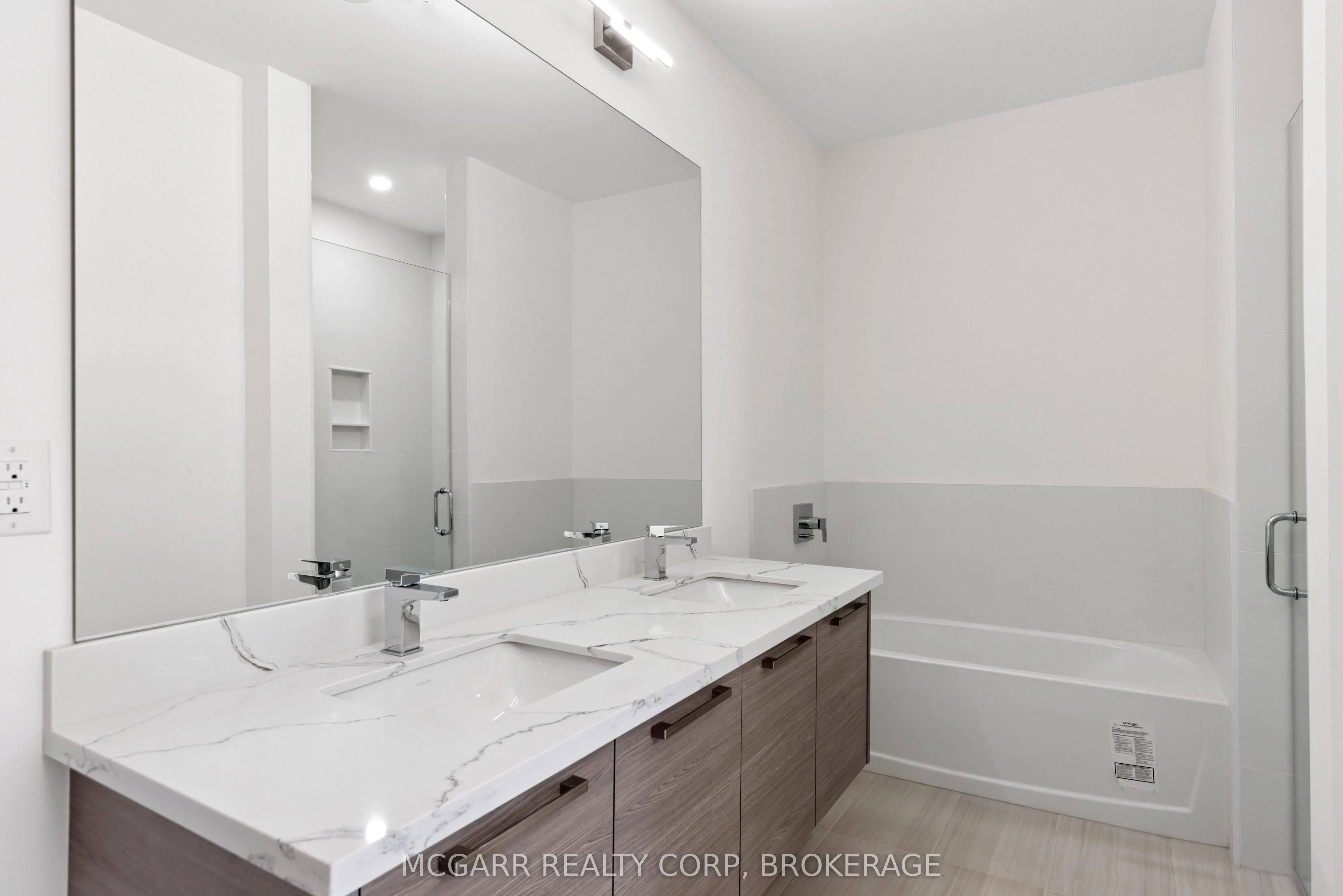 77 Yates Street, #203