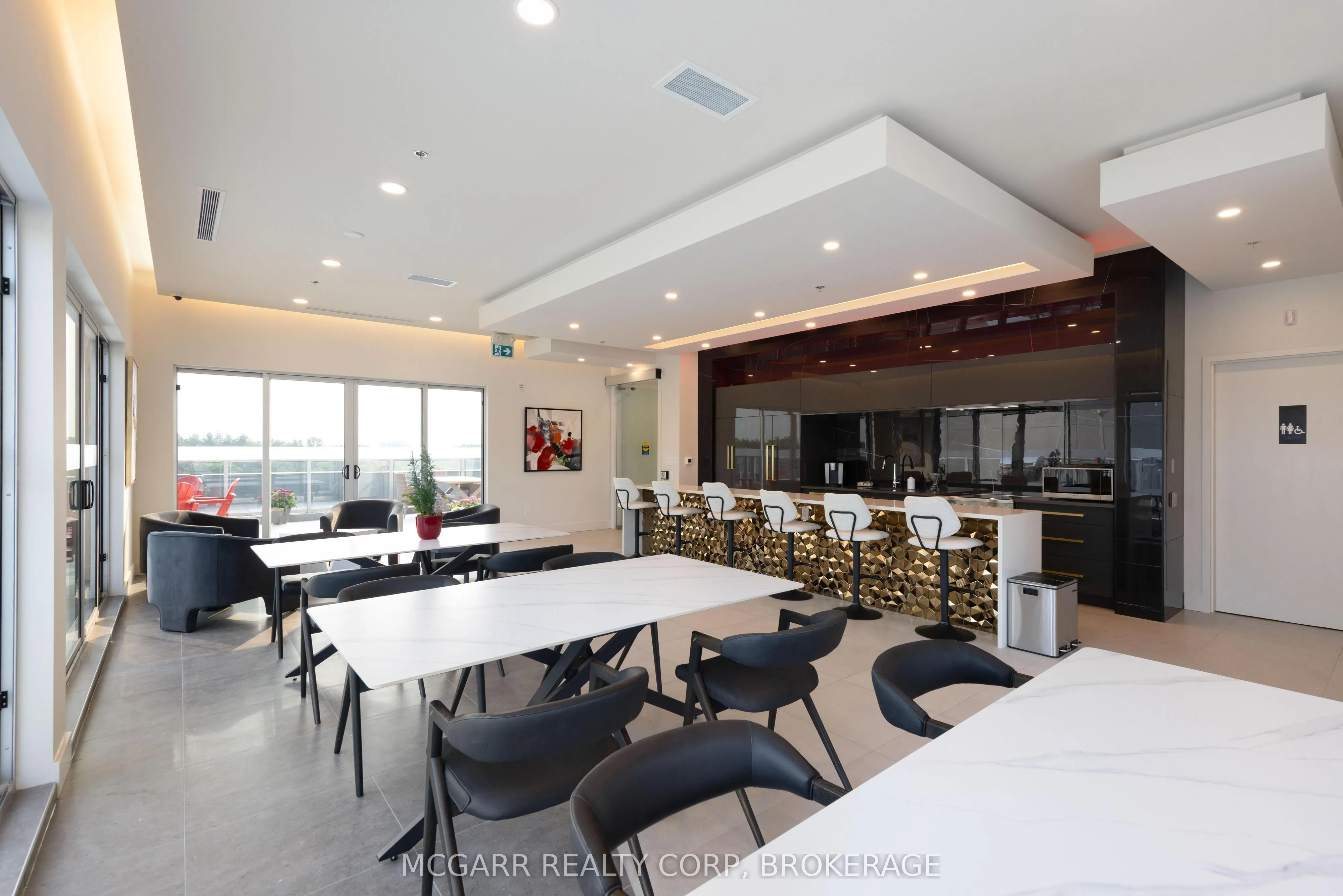 77 Yates Street, #203