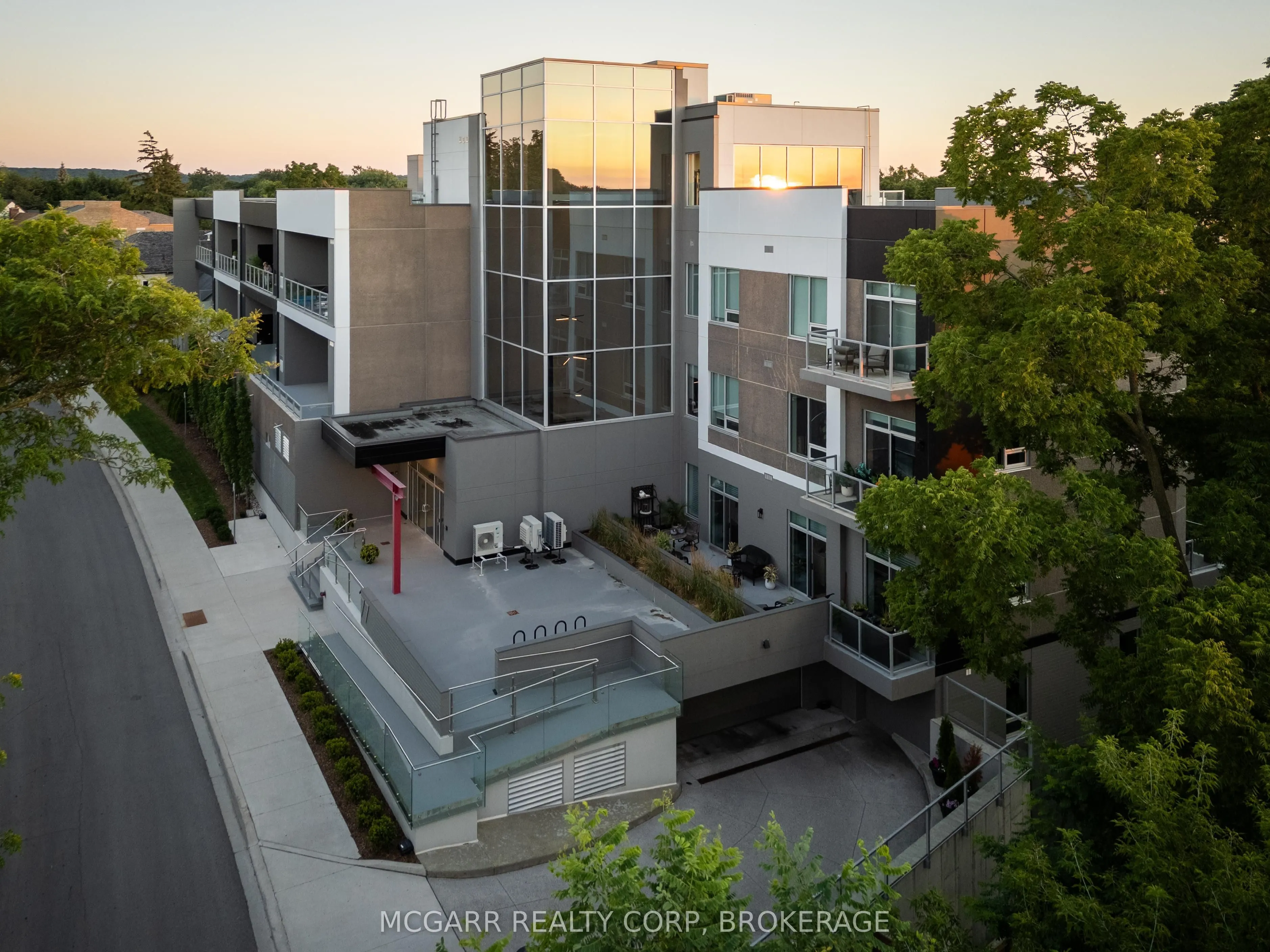77 Yates Street, #203