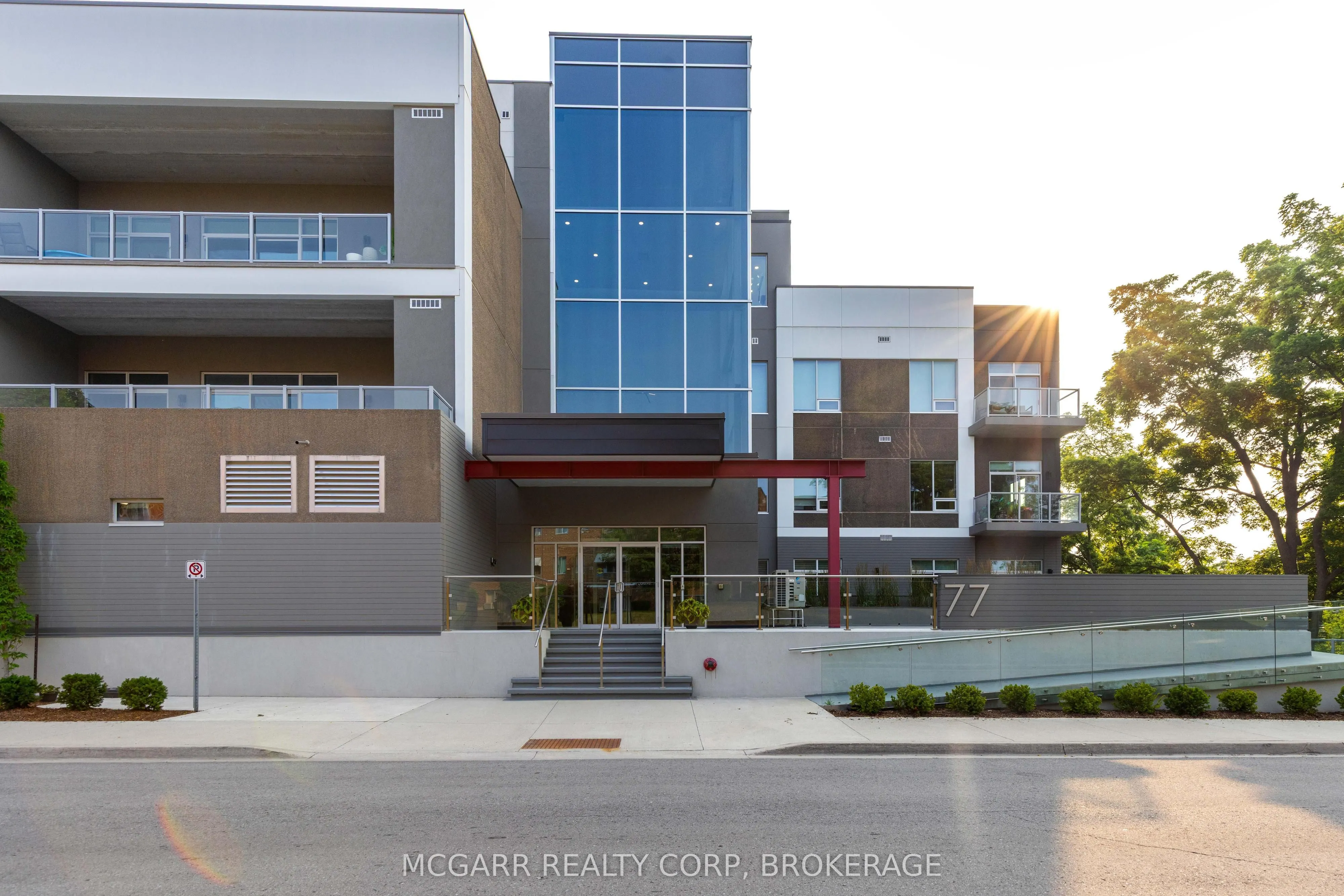 77 Yates Street, #203