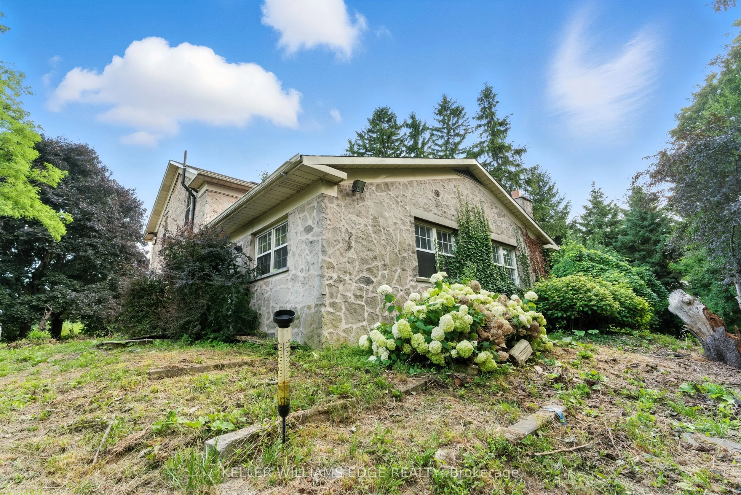 502 Butter Road W