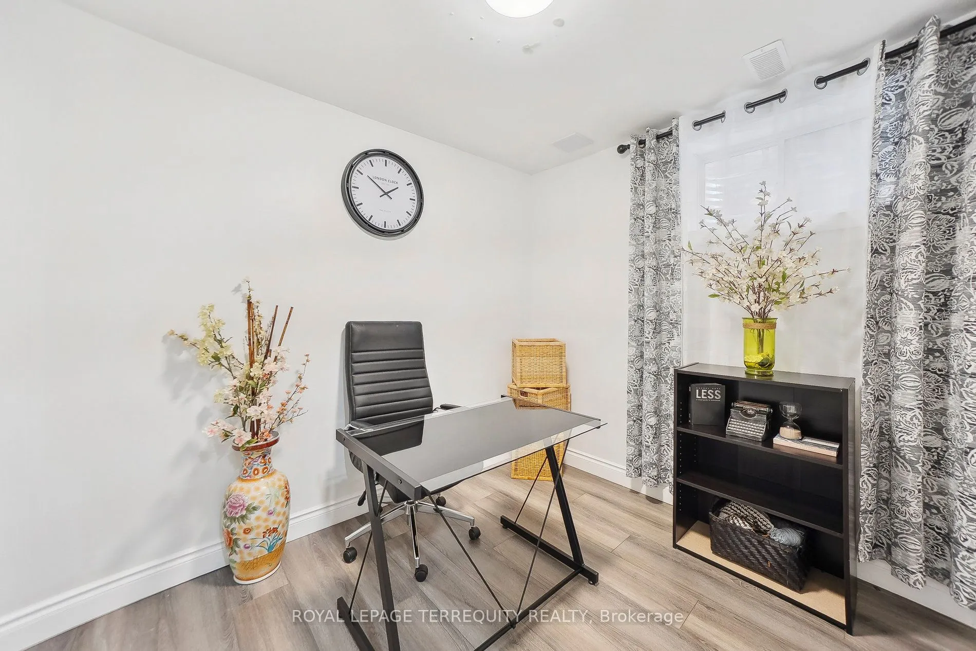 8465 Kelsey Crescent