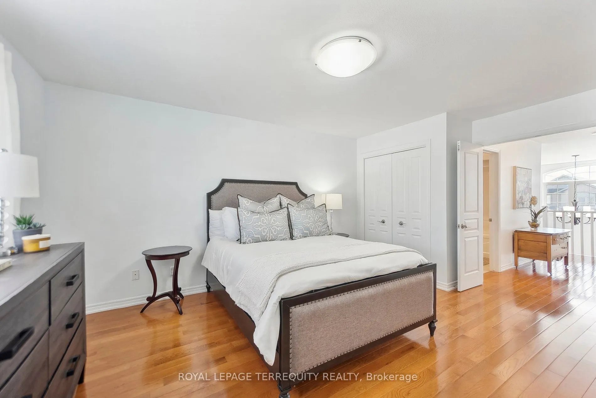 8465 Kelsey Crescent