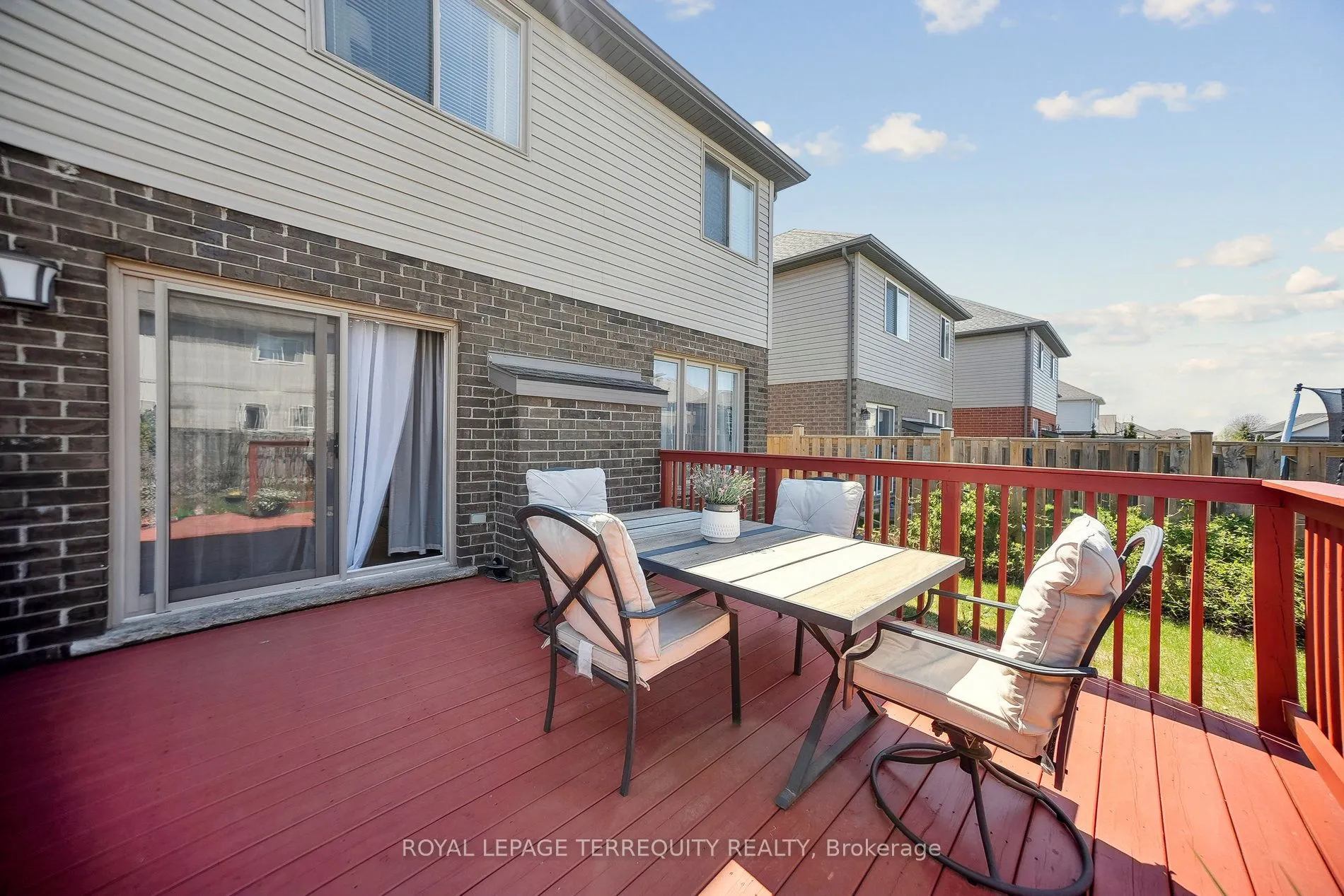 8465 Kelsey Crescent