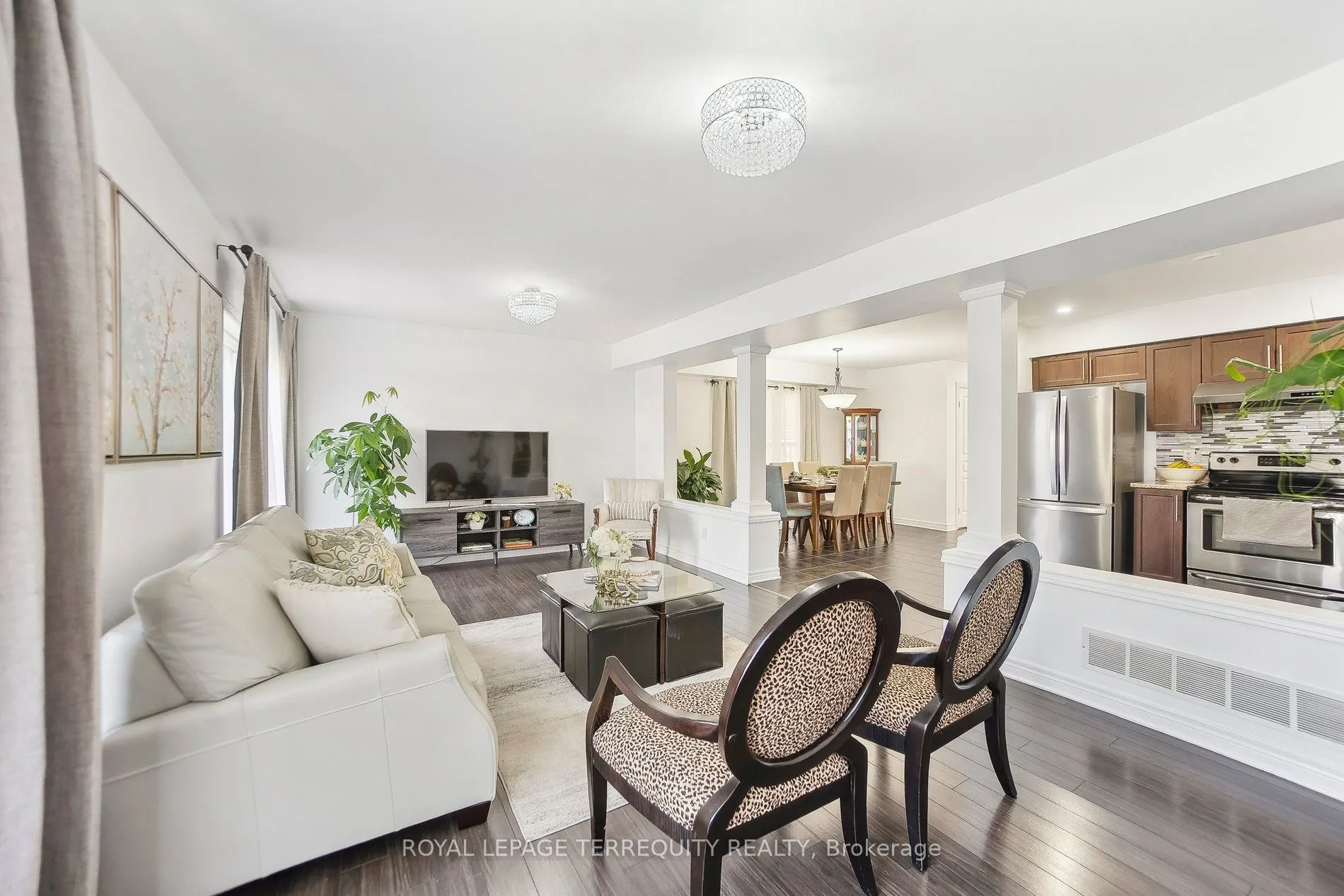 8465 Kelsey Crescent