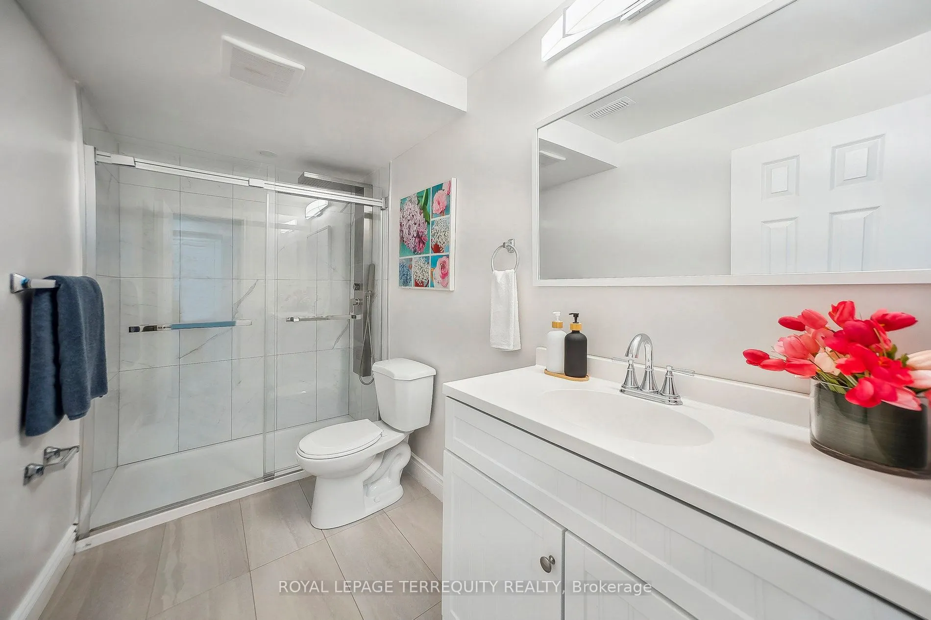 8465 Kelsey Crescent