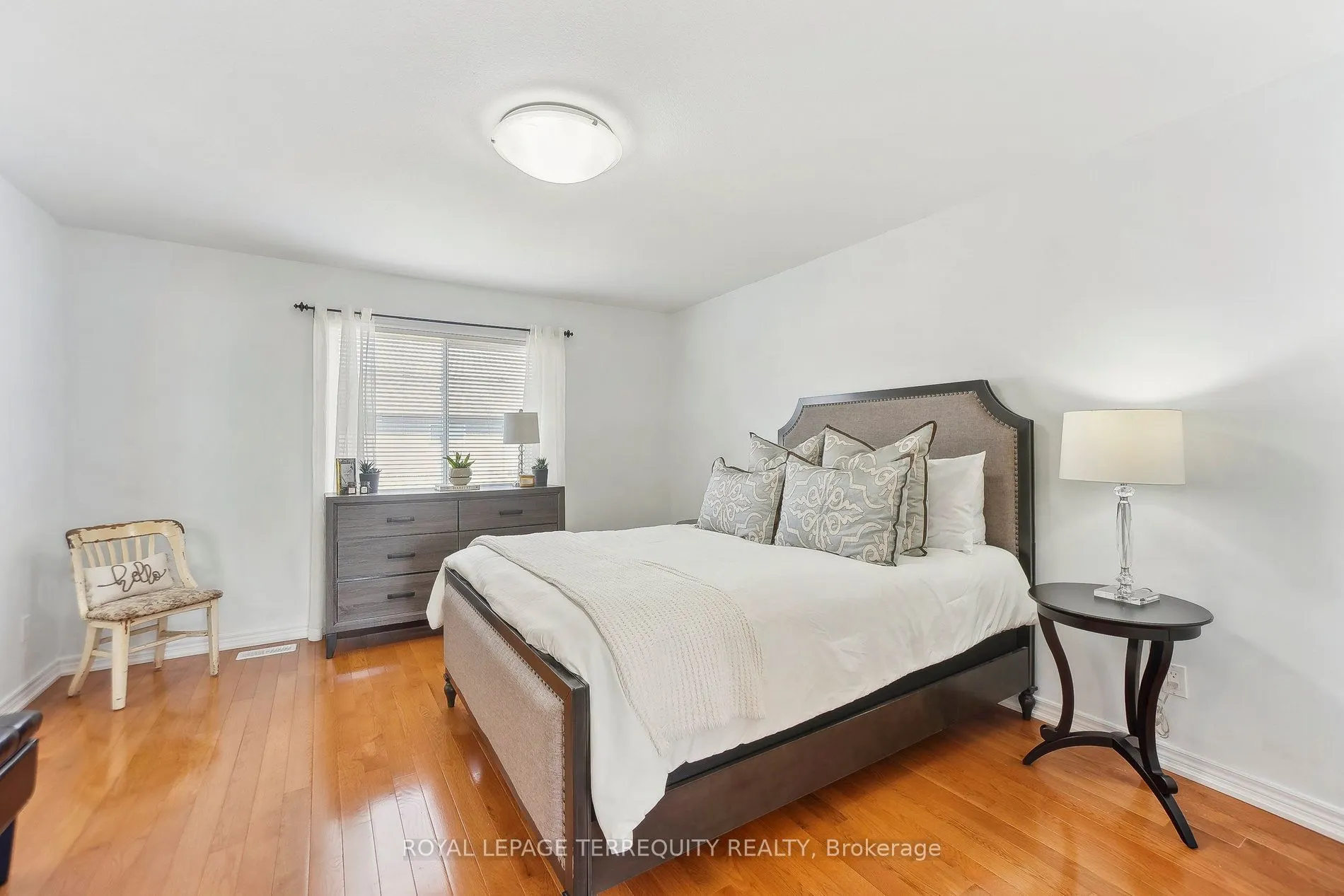8465 Kelsey Crescent