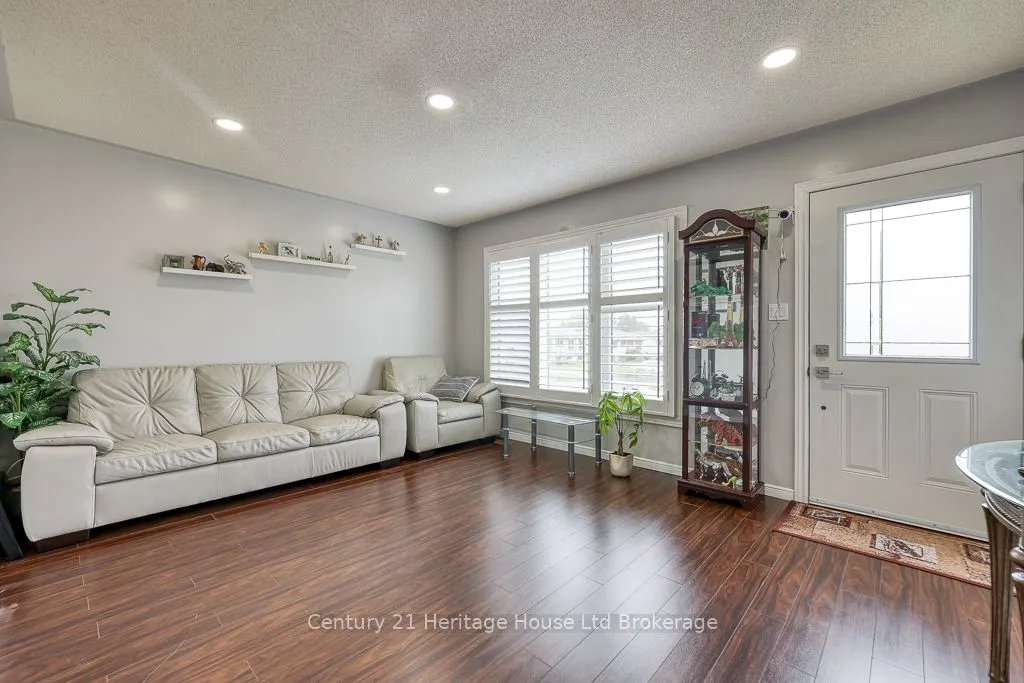 2 Chippewa Avenue