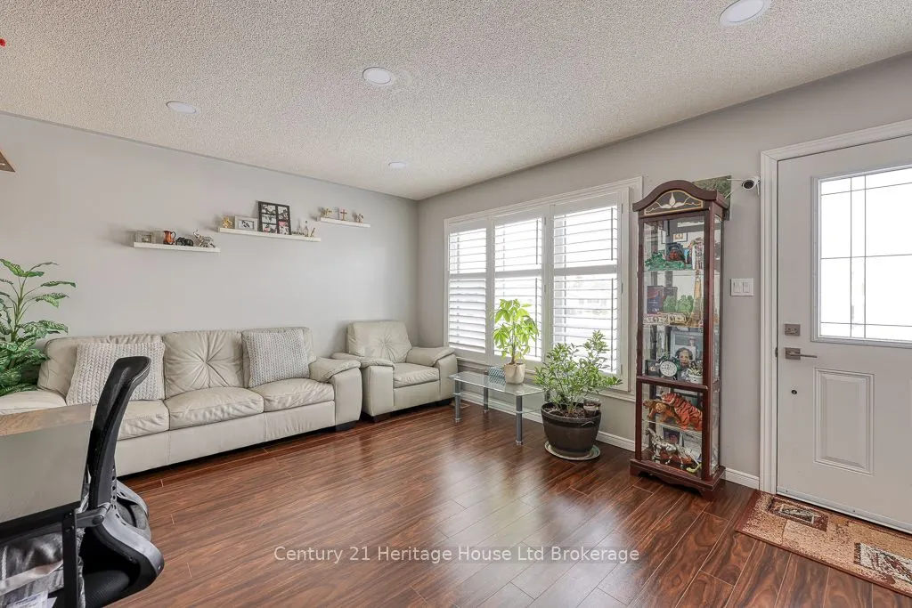 2 Chippewa Avenue
