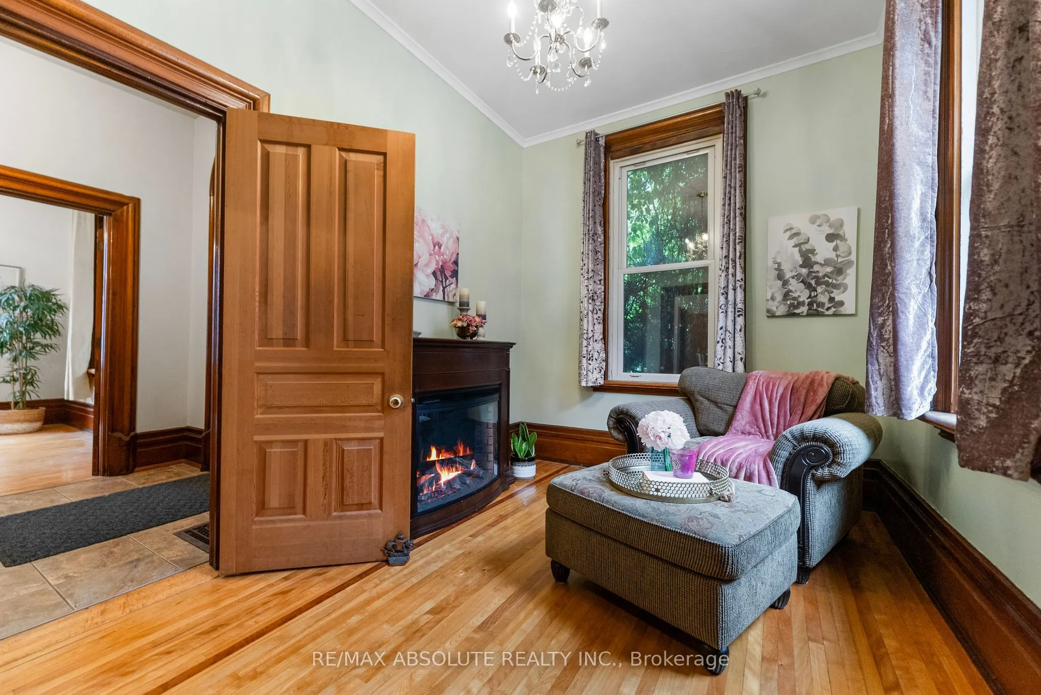 241 John Street N