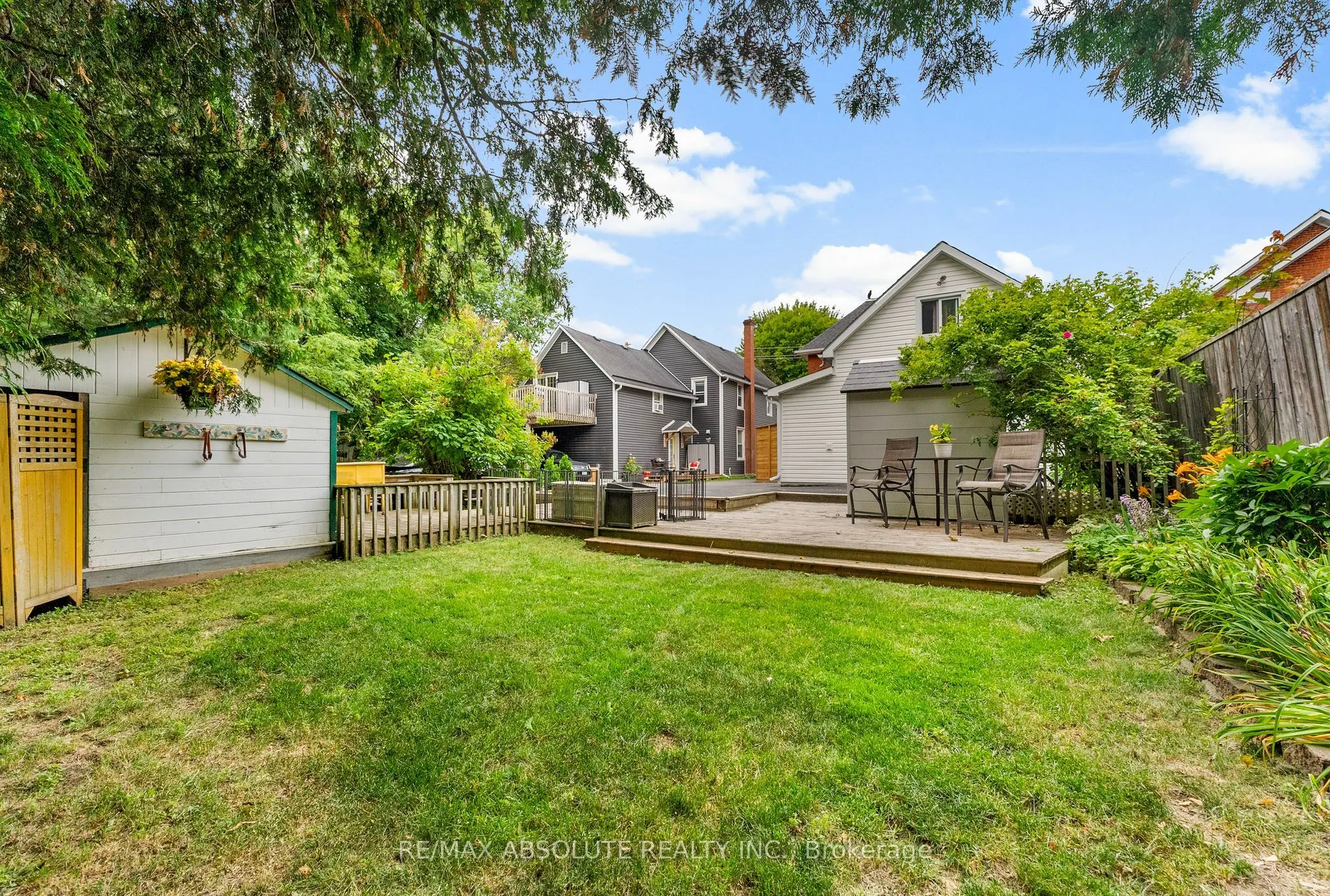 241 John Street N