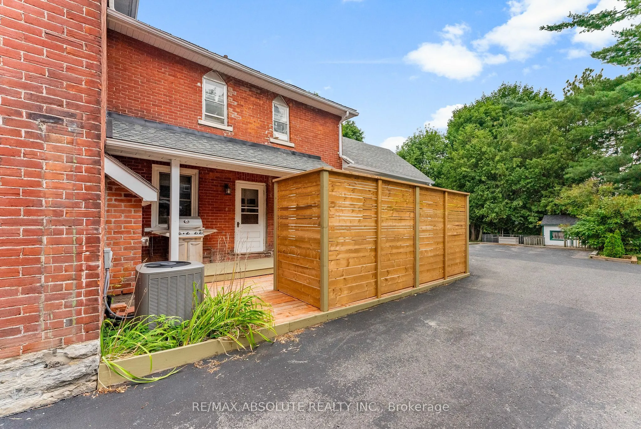241 John Street N