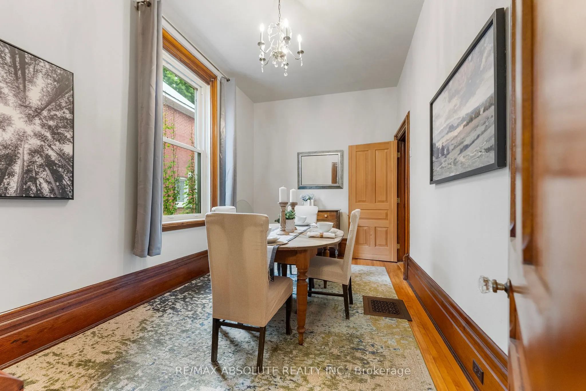 241 John Street N