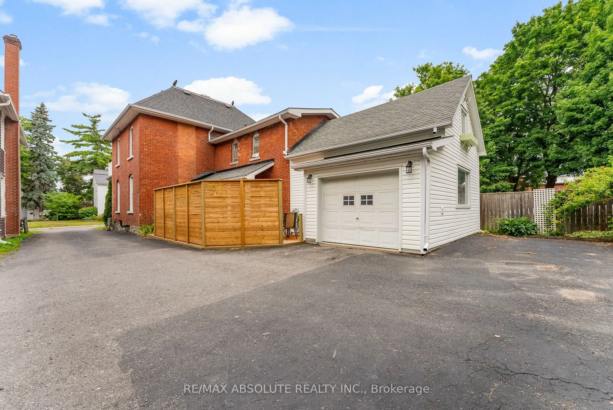 241 John Street N