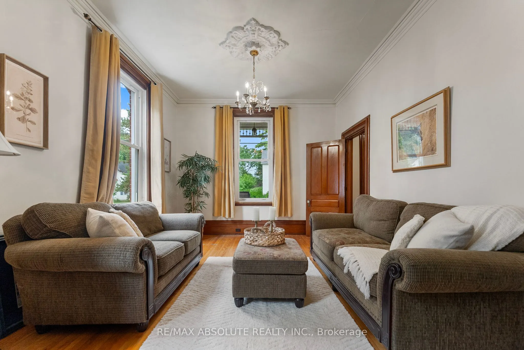 241 John Street N