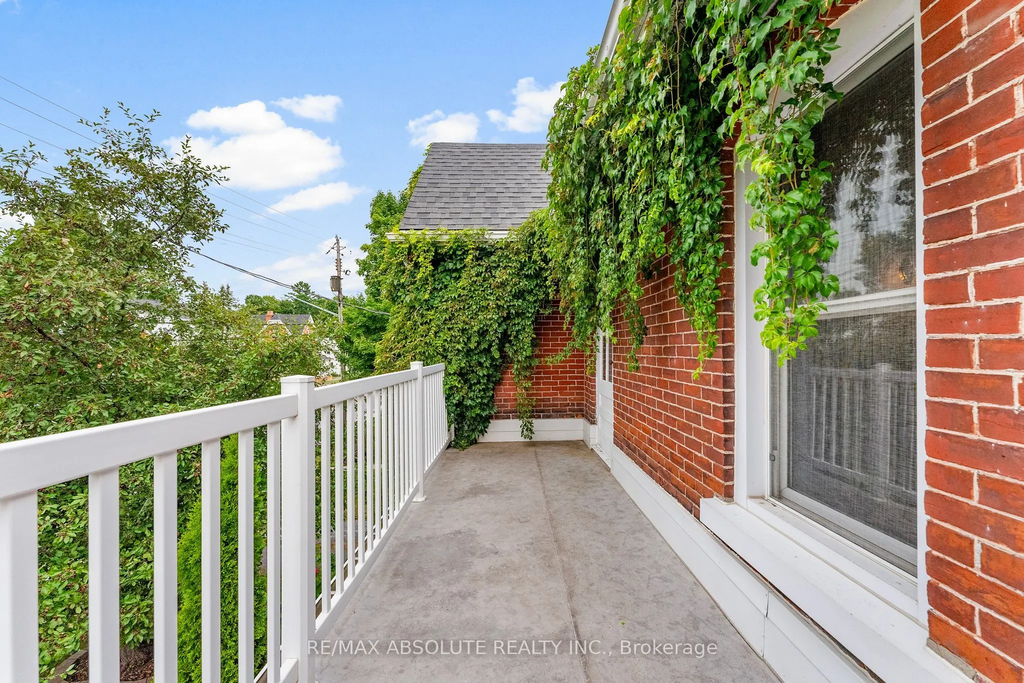 241 John Street N