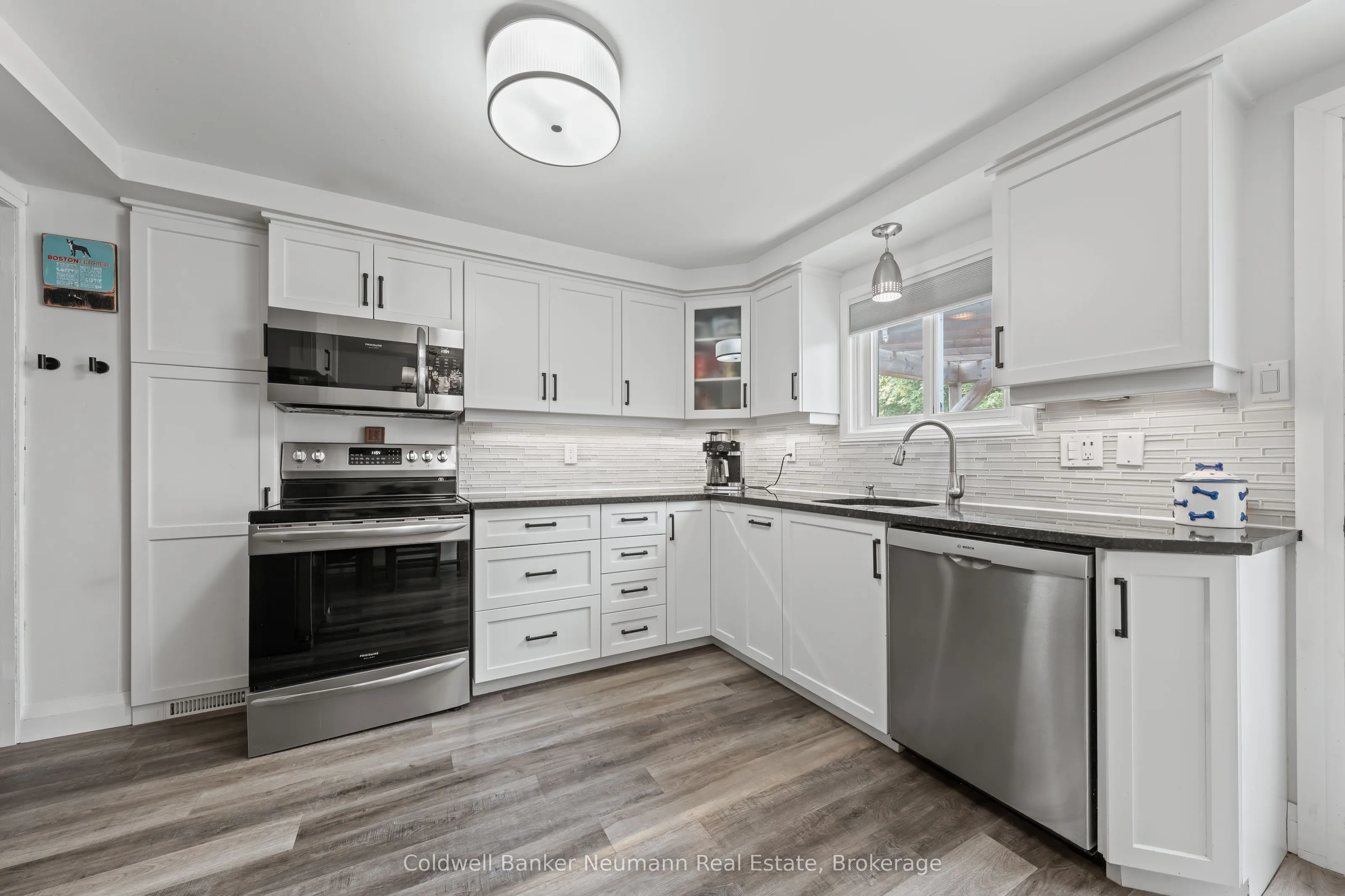 625 Holman Crescent